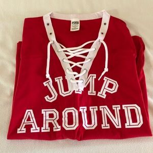 NWOT VS PINK Wisconsin Badgers Jump Around Tee | M